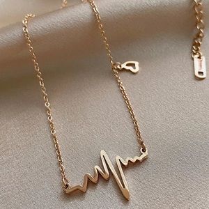 18K Rose GP heart beat necklace